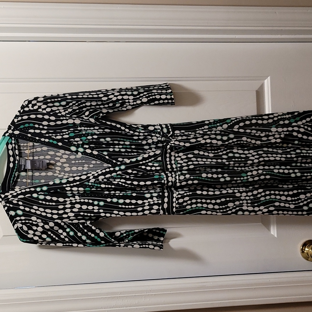 Bisou Bisou Black/White/Green  Wrap Dress